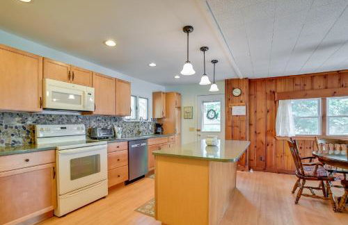 Cozy Cohocton Cottage with Private Beach and Deck! - Foto 18