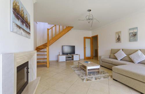 Alojamento Santo António - Photo 1