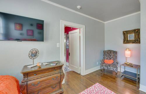 The Pink Azalea - Tyler Home with Yard and Patio! - Foto 26