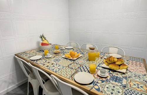 Casa Safira by LovelyStay - Photo 7