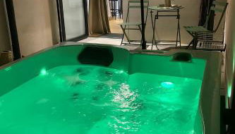 Le Chêne Doré Appartement romantique avec Jacuzzi Privé - Foto 3, Garden