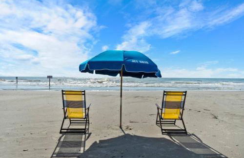 Picturesque beach house with plenty of room and amazing decks, close to beach - Foto 34