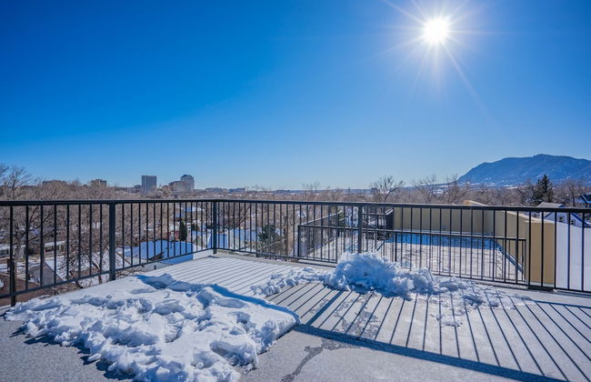 4BR Mnt Viewsmodern Urbanityrooftop Patio - Foto 43