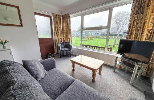 Lovely Chalet On An Excellent Holiday Park In Lowestoft Ref 12020B - Foto 10