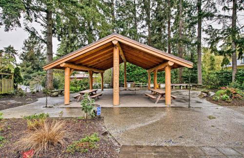 Charming Indianola Home Walk to Town! - Foto 30