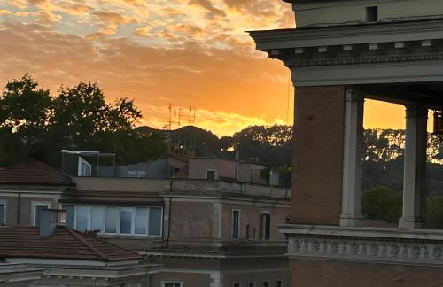 CBMC - Couldn't Be More Central - Foto 24