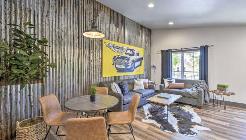 Modern Townhome with Deck - half Mi to Elkhart Lake! - Foto 5