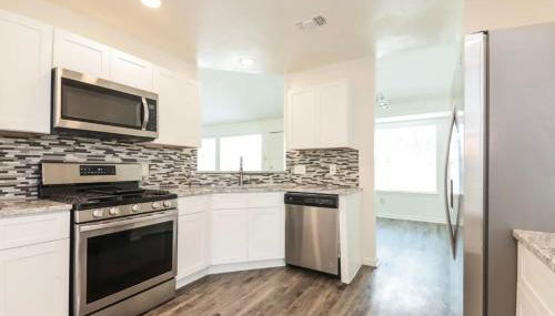 The Perfect Blend of Comfort and Style - Foto 3