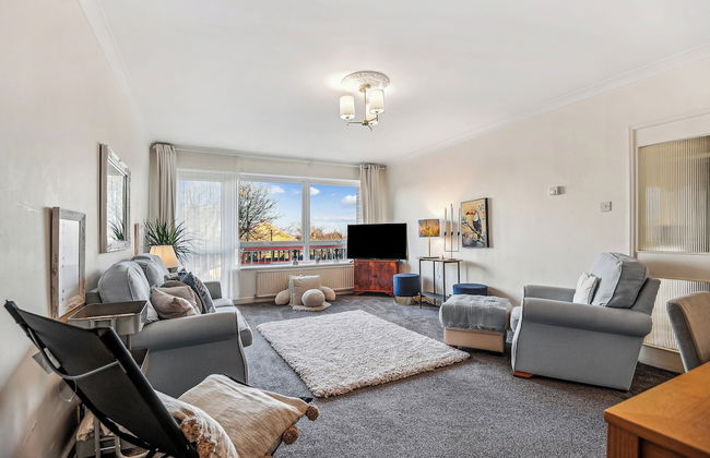 Spacious2br-balcony-parking-25mincentrallondon - Foto 1