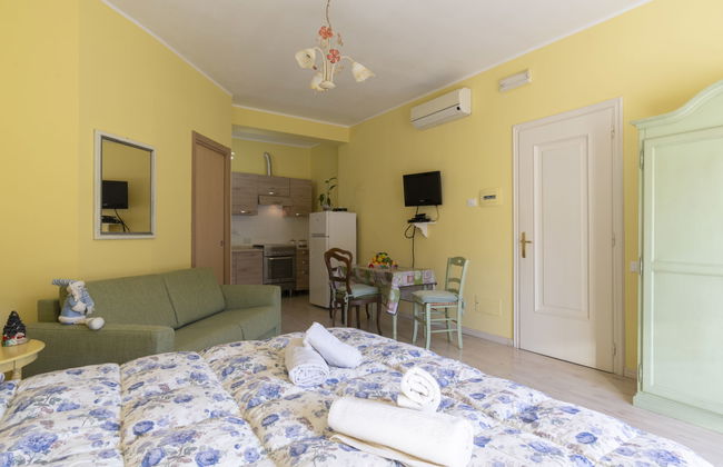 1 bedroom Apartment in Diano Castello with garden and terrace - Photo 9