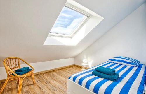 L'effet mer Maison rénovée lumineuse tout confort belle terrasse grand jardin clos sans vis à vis parking jeux pour enfants 5 mn à pied de la plage d'Asnelles et centre bourg - proche Bayeux au coeur des plages du débarquement - Foto 33