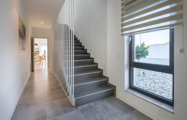 Holly - With Pool - H - Foto 34