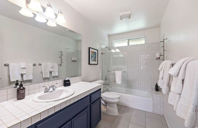 Larrea by Avantstay Luxurious Oasis w/ Pool & Hot Tub! - Foto 16