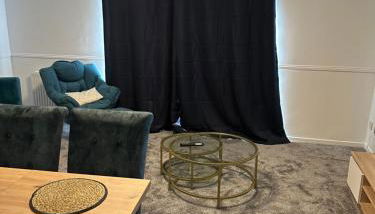 Lovely Two Bedroom Flat - Foto 4