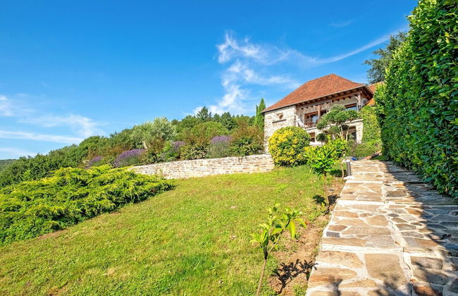 Stone House With Pool and Garden - Photo 27