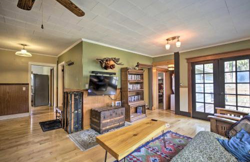 Remote Escape Riverside Home with Scenic Views - Photo 12