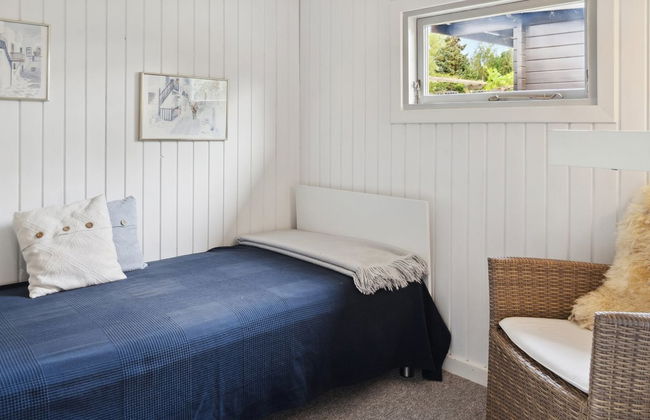 "Holmwith" - 200m from the sea - Foto 18