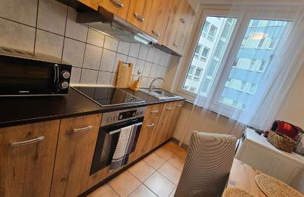 City Center Comfort - Cozy, Fully Equipped 3-Room Apartment Near Main Station - Foto 5