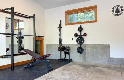 Luxe Valley Home with Sauna and Hot Tub Near Mazama - Foto 24