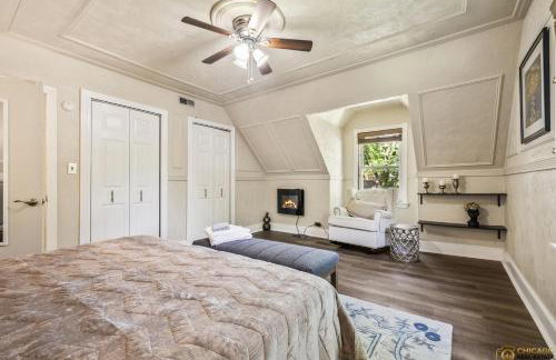 Cozy Evanston Villa with cinema and massage sofa - Foto 28