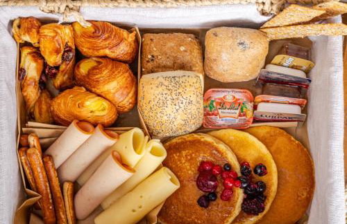 ADORNO PRIVATE SUITES Only Adults & Kids 12 Plus - Photo 17