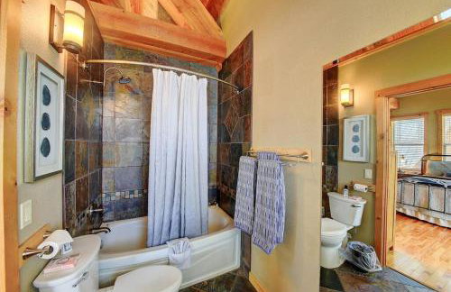 Lakefront property w/boat lift - Foto 26