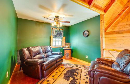 Secluded Oakland Cabin with Private Yard! - Foto 17