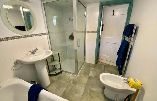 Lynwood House Self Contained Studio - Photo 10