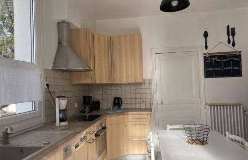 Maison rénovée à Moulins avec jardin et véranda - FR-1-489-469 - Foto 3