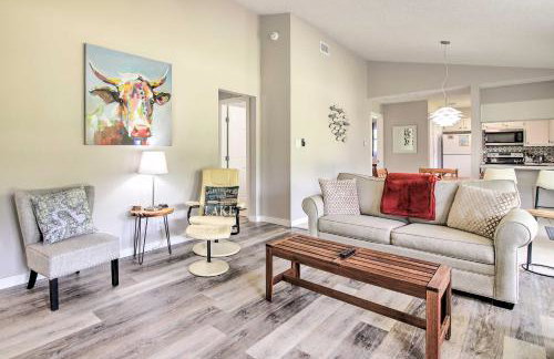 Bright Jonestown Retreat with Yard and Porch! - Foto 2