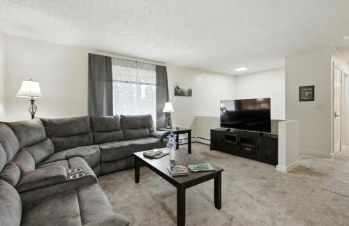 Anchorage 5BR Retreat Hikes, City & Comfort home - Foto 2