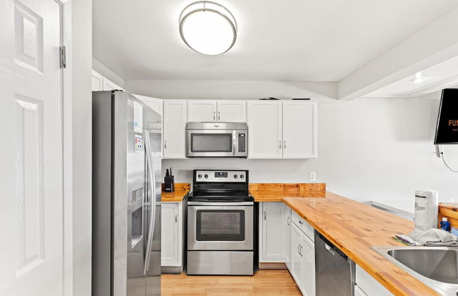 5218 Beach Dr C - Photo 11