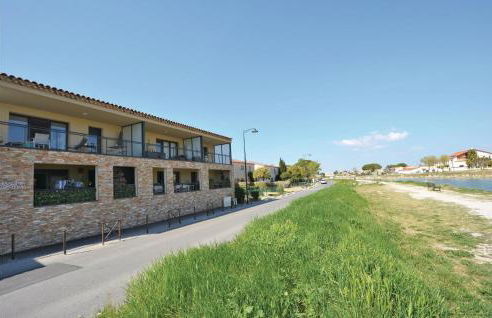 Gorgeous Apartment In Aigues-Mortes - Foto 10