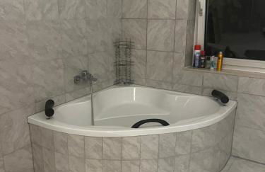 Benk 24H Apartment Nr 1 Perfekt für bis zu 6 Personen - Foto 14