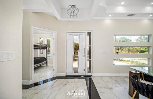 Sprawling Home w Rooftop Spot - Foto 22