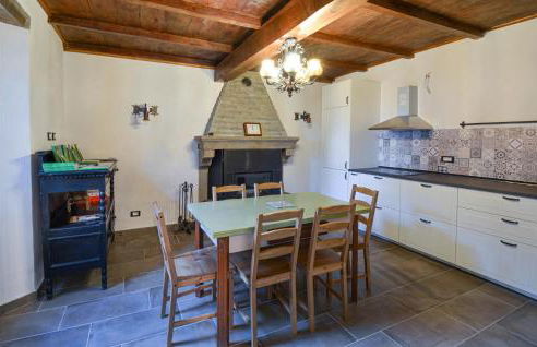 Awesome Home In Burzanella With Kitchen - Foto 7