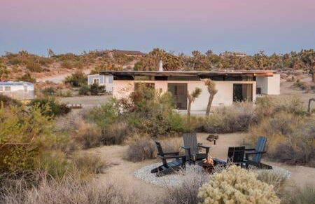 Desert Diamond- Joshua Tree Cowboy Pool and Spa - Foto 14