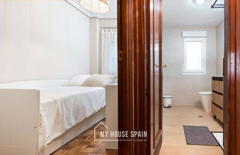 MyHouseSpain - Amplio y céntrico piso en Oviedo - Foto 18