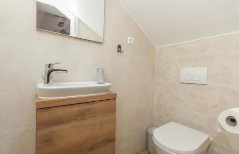 Amazing Home In Sukosan With Wifi - Foto 45