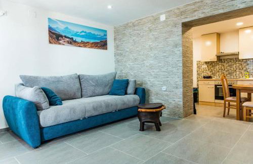 Family-friendly apartments with swimming pool Lukovo Sugarje, Karlobag - 24896 - Foto 24