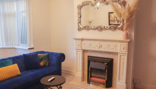 Beautiful 2 Bedroom house with big Garden & Parking fast wifi, and king size bed - Foto 1