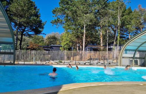 Cottage pour 6 personnes avec piscine couverte et chauffée à 300 m de la mer avec Wi-Fi et climatisé , 3 chambres - Foto 36