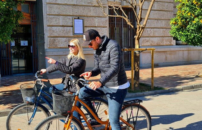 Tour guiado digital de 2 rodas - Explore Valência com uma bússola! - Foto 1