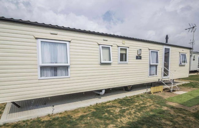 Caravan - Sleeps 10 - Pet Friendly - Parking - Photo 11