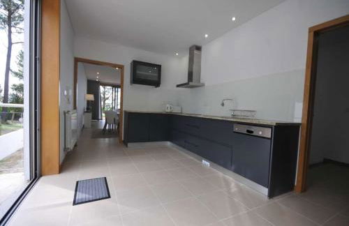 Superb Caminha Villa 5 Bedrooms Villa Lastello Great Sea & River Views - Foto 33