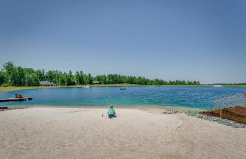 Hot Tub, Game Room! Group-Friendly Nebo Cabin - Photo 45