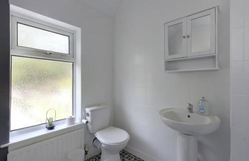Ryland House Sleeps 8 M6 Access & Garden - Foto 26