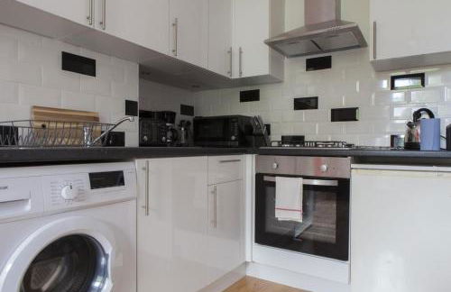 Lovely 3 Bdrm by Meadows - Foto 13