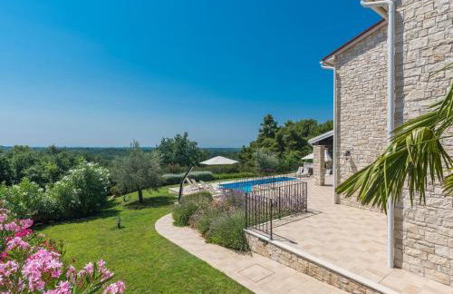 Holiday Home Romantische Villa mit Meerblick- Pool und Jacuzz by Interhome - Foto 8
