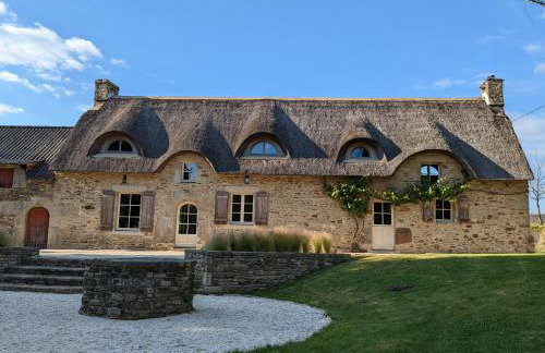Maison typique bretonne avec toit de chaume - Foto 32